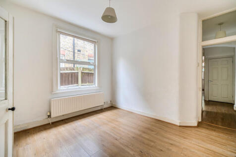 1369022-5-68ee308...