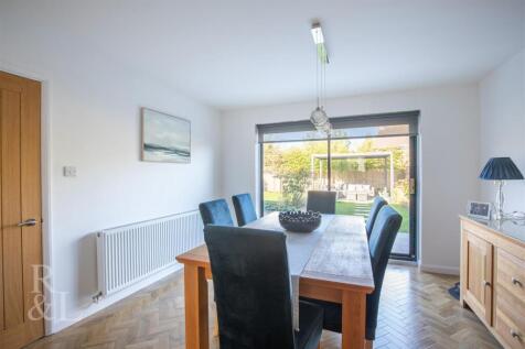 5 Killerton Park Drive (40).jpg