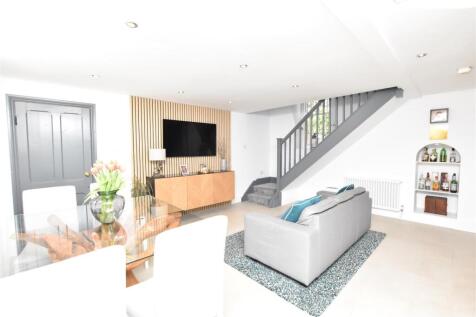 LIVING DINING KITCHEN