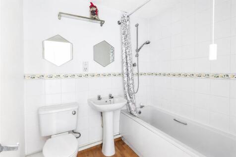 Bathroom.jpg