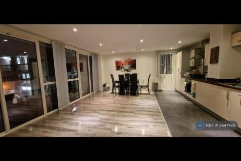 Living/ Dining Room - Full Sliding Doors 