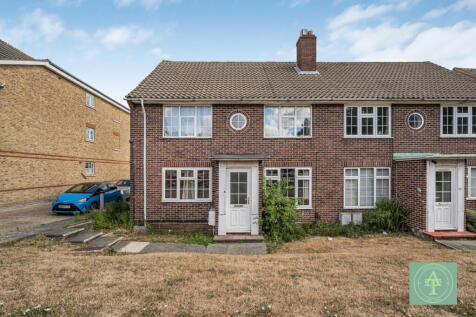 Two Bedroom Ground Floor Maisonette For Sale