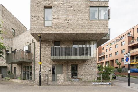 Sutherland Path Road, E17