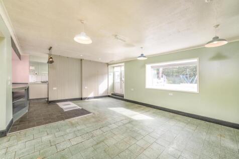 Cafe Premises_Harbour Road_Eyemouth-06.jpg