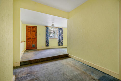 8 Bedroom