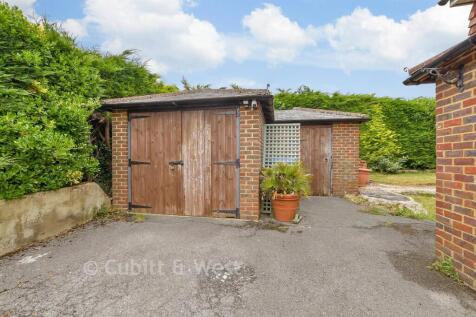 Garage/Workshop