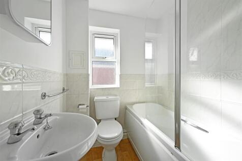 Upstairs Bathroom.jpg