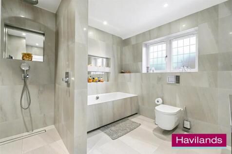 Cranleigh Gardens N21 1DR-11.jpg