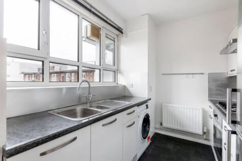 A recently redecorated throughout, second floor, purpose-built apartment with a private balcony, located only a short distance from Clapham Junction Mainline Station. Property boasts a reception room