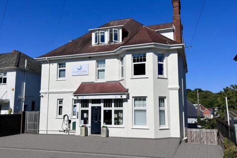 Click to visit Rightmove listing