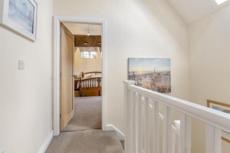 8671009-interior09.jpg