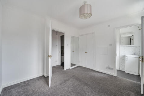 1381722-5-694024b...