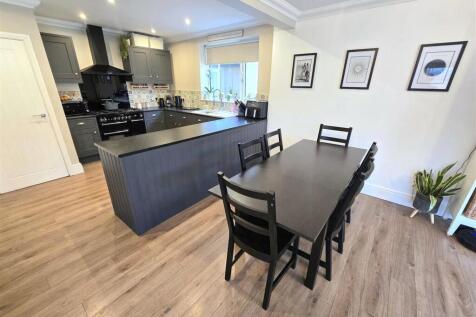 Lounge/Diner/Kitchen
