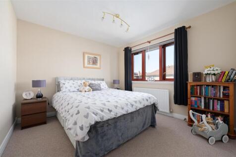 13 Westhall Crescent 017.JPG