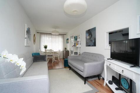 2 Lyndon Court-5.jpg
