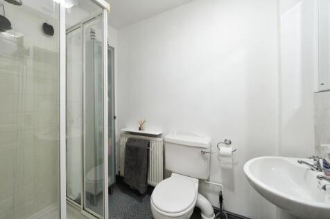 En-suite Bedroom Two