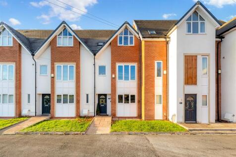 6 Lark Hill Court-1.jpg