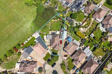 Glynde Close, 6-001OL.jpg