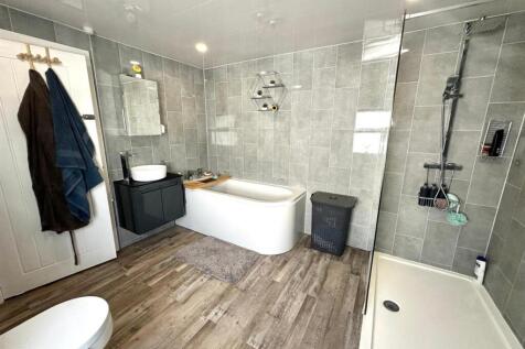 20250903_143941000_iOS 6.jpg