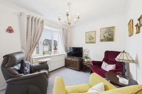 Sitting/Dining Ar...