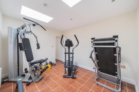 1336614-6-689ddfd184f8e