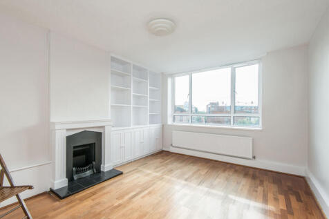 A well presented top floor apartment which has a bright living space with southerly aspect and a spacious bedroom with feature 'porthole' window. Calderon House is situated on Allitsen Road within 150