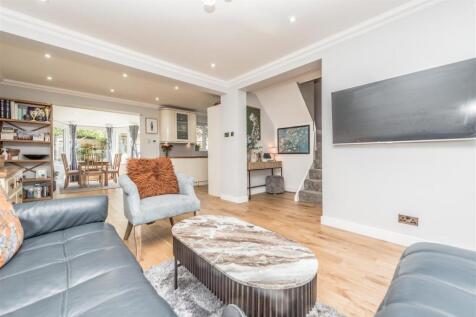 Living Room: