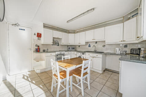 1358322-9-68d567a...