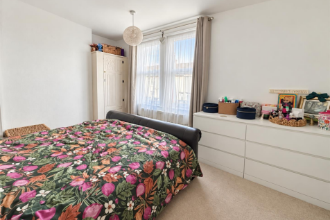 2 bed terraced house for rent in 111 Godinton RoadAshfordKent
