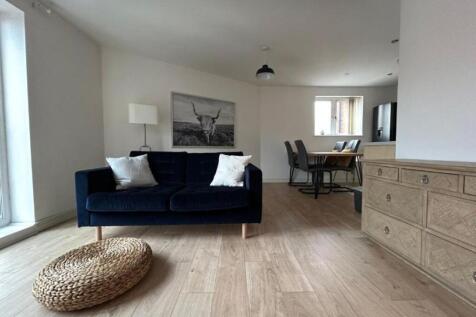 Open Plan Kitchen / Living Diner