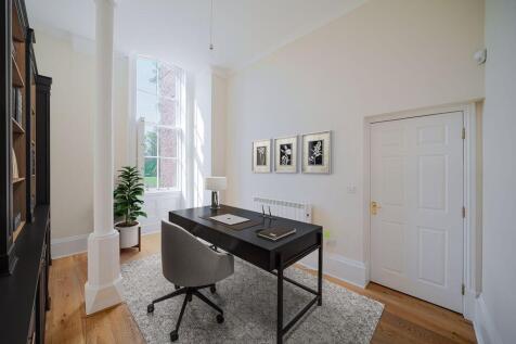 Guest bedroom / Study