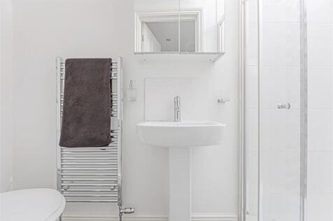 Annexe en-suite Shower Room