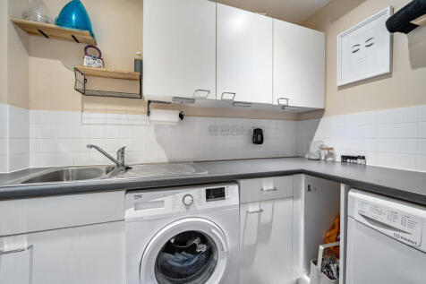 1336790-3-6899ffe...