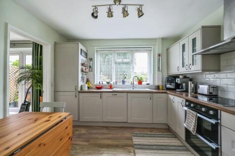 Fitted Kitchen