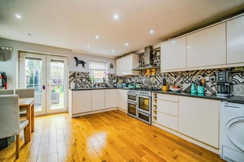 Kitchen / Breakfast Room