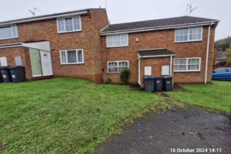 Rogers and Partners are pleased to present this spacious one bedroom first floor apartment to let, which is located in the quite Rea Valley Drive area of Northfield. The property is within walking dis
