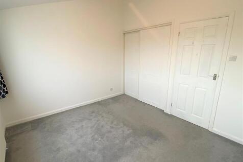 20 Polwhele Road Bedroom 2