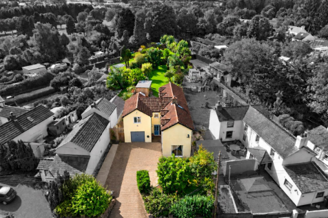 WHITE ROSE COTTAGE