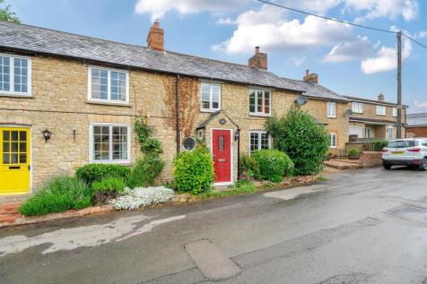 Lavender Cottage, 19 Lower Street, Pury End
