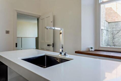 8638860-interior49-8