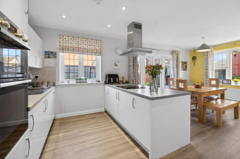 Kitchen Dining Room (2)