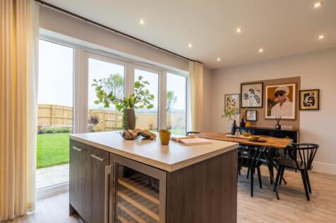 Dining of the Warwick, a 3 bedroom house