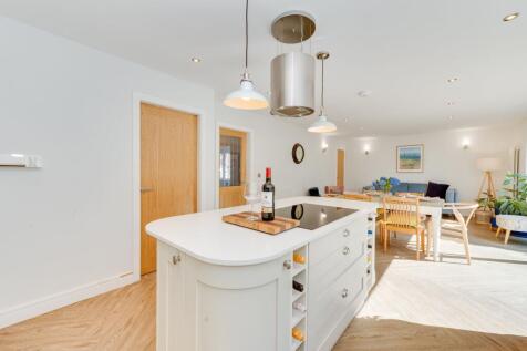 KITCHEN, DINER AND LIVING ROOM