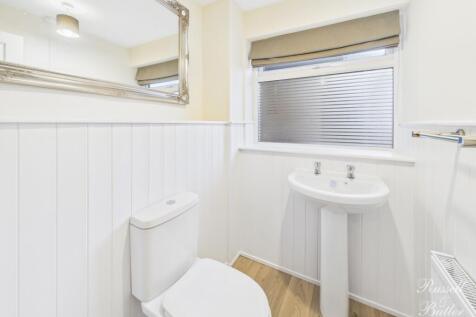 CAM01995G0-PR0387-STILL010