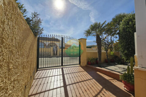 4 Bedroom Detached For Sale-ROA424-26