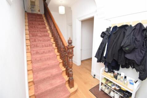 ENTRANCE HALL.JPG
