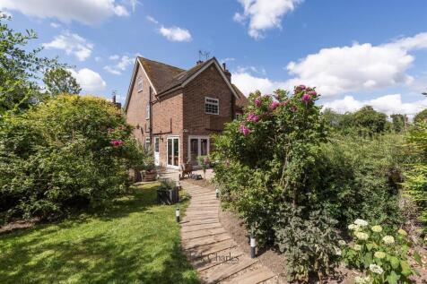 4 Bank Farm Cottages, TN11 0PB 024.jpg