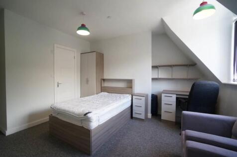 1 Bedroom Flat in LL57 2UR