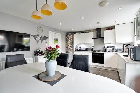 Kitchen 4.jpg
