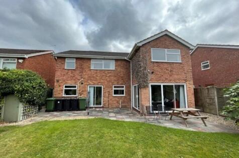 2 Bedroom Semi-Detached in WR2 6BS
